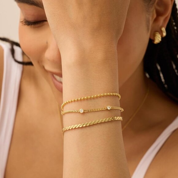 18K Gold Plated Chain Bracelet Pack for Women | Jewelry Set of 5 Stackable Brace - Picture 3 of 4